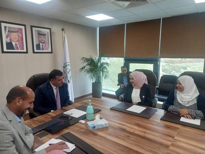 الحنيفات استمرارية دعم الوزارة لتطوير الاتحادات والجمعيات النسائية في المحافظات والاطراف