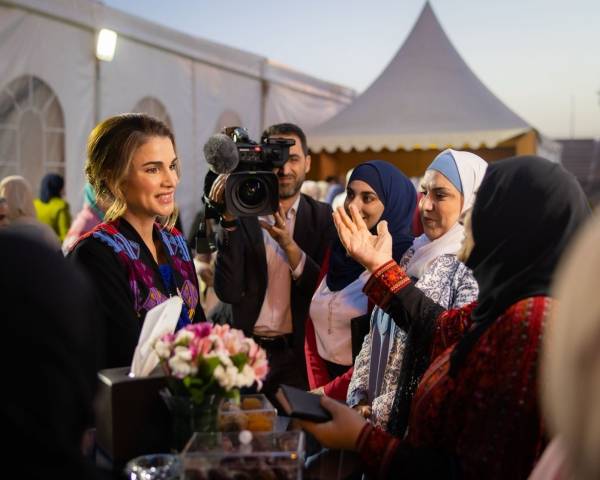 الملكة رانيا العبدالله تقيم إفطاراً لعدد من السيدات في اربد