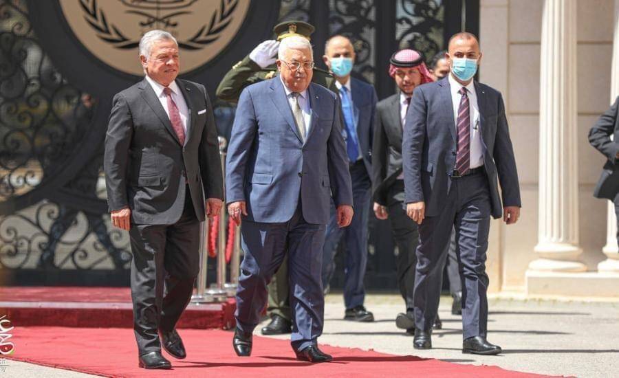 الملك يستقبل عباس على مأدبة الإفطار