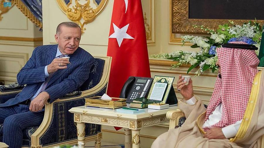 أردوغان في السعودية.....  ما اول تعليق له عن زيارته تفاصيل