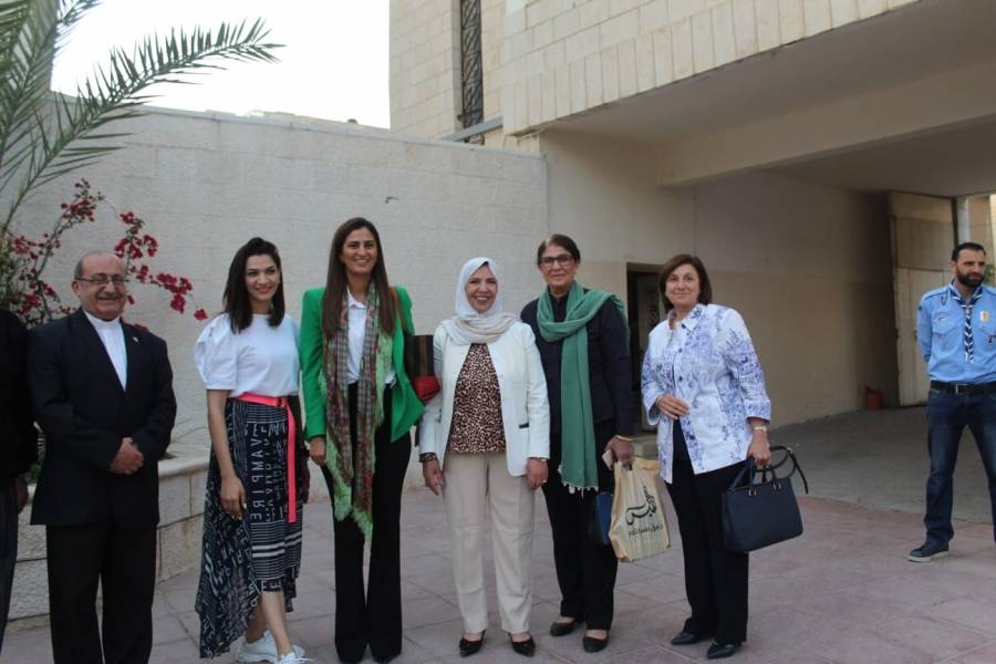 منظمة رسل السلام وشباب مبادرة تقيمان حفل إفطار خيري في كنيسة دير اللاتين في ماركا...صور