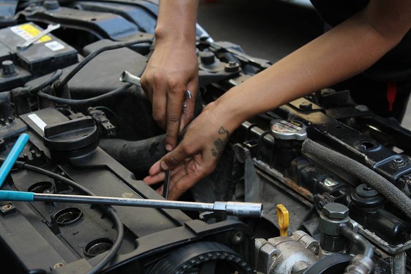 عمال الميكانيك: اوضاعنا صعبة في ظل غياب حقوقنا العمالية