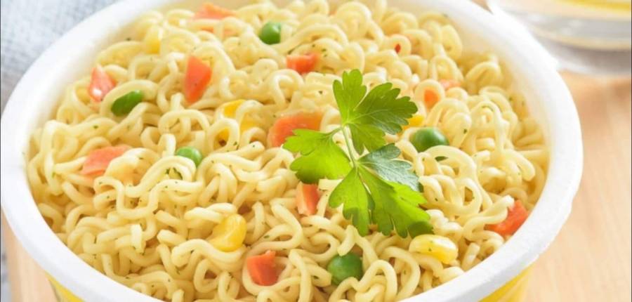 الكشف عن أنواع الإندومي الممنوعة من التداول في مصر