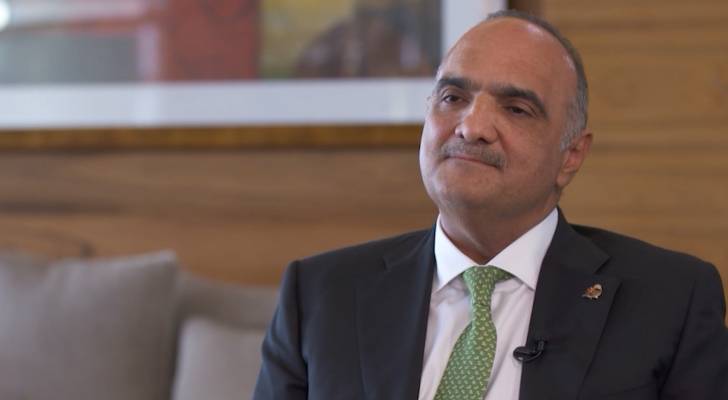 رئيس الوزراء للعاملين والعاملات: بكم يعلو الإنجاز