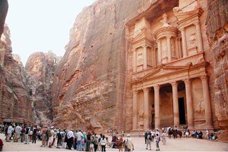 عطلة عيد الفطر الطويلة تفتح شهية الأردنيين على السياحة الداخلية