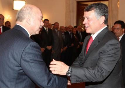 فيصل الفايز يهنئ الملك بعيد الفطر السعيد