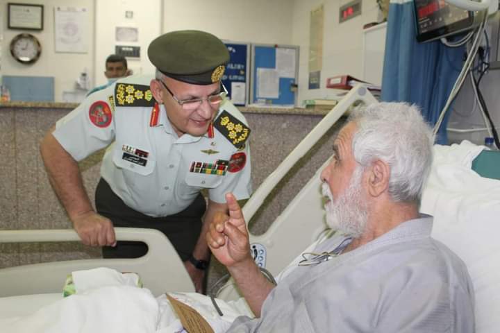 كبار ضباط القوات المسلحة يزورون المرضى في المستشفيات العسكرية في أول أيام عيد الفطر _صور