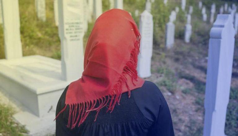 ما حكم زيارة القبور في أيام العيد؟