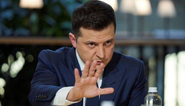 الرئيس الأوكراني يحذر من احتمال نشوب حرب عالمية ثالثة