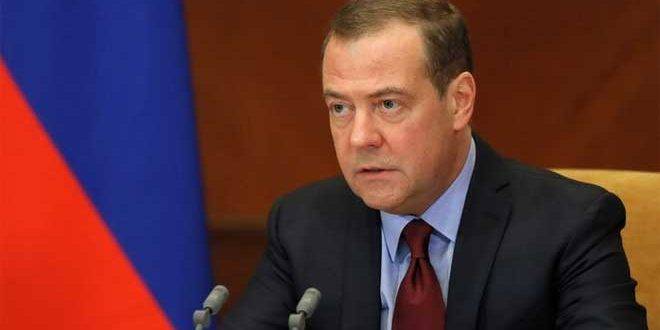 ميدفيديف: زيلينسكي لا يريد معاهدة سلام لأنها تعني نهاية نظامه