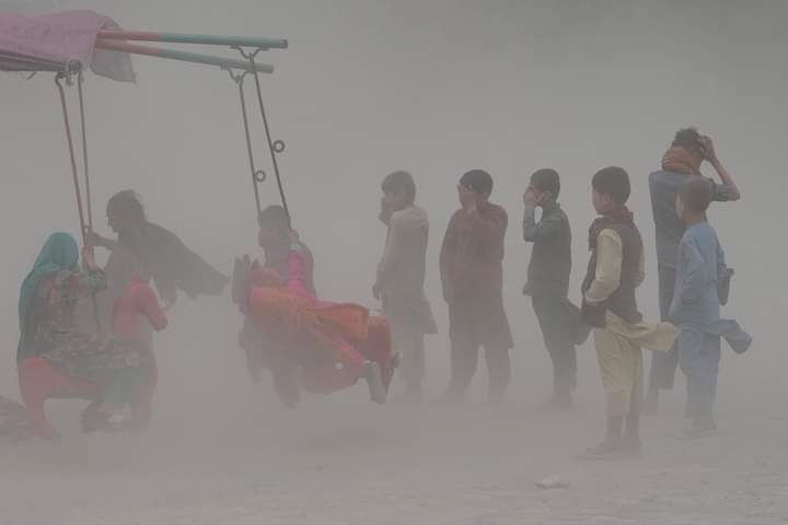 فيضانات وعواصف أفغانستان تقتل 18 شخصاً