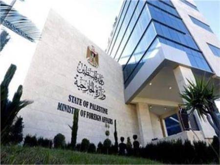 الخارجية الفلسطينية تحمل بينيت المسؤولية المباشرة عن عودة التصعيد في الأقصى