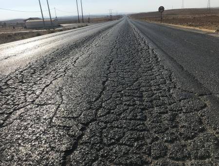 الأشغال بصدد البدء بإعادة تأهيل طريق إربد الزرقاء