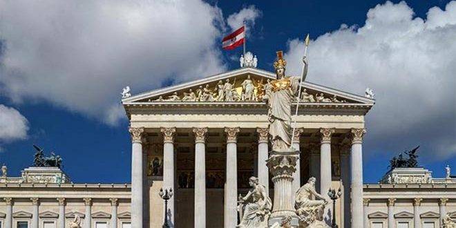 استطلاع: غالبية النمساويين يعارضون الانضمام إلى الناتو