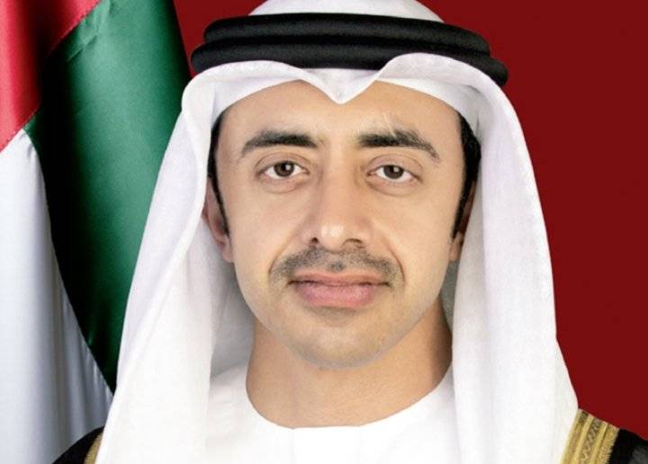 عبدالله بن زايد يهنئ هاتفيا لابيد بعيد استقلال إسرائيل