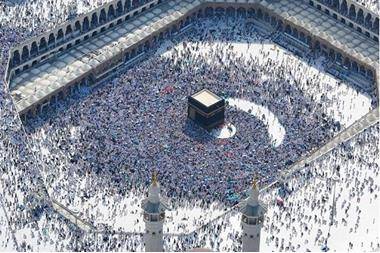 السعودية تضع شروطاً صحية جديدة للمعتمرين والحجاج  تفاصيل