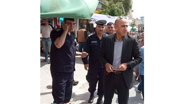 العتوم لن يتم التهاون مع اي مخالفات او تجاوزات تعيق السير وحركة المواطنين