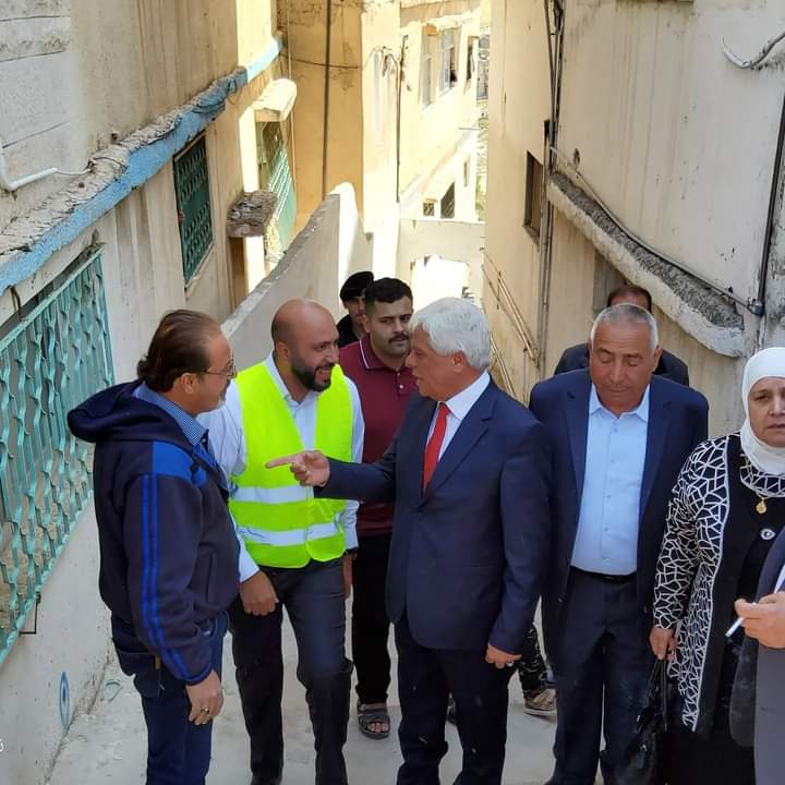 رئيس بلدية السلط يتفقد المبنى المنهار في السلط و يطمئن على صحة المصابين _صور