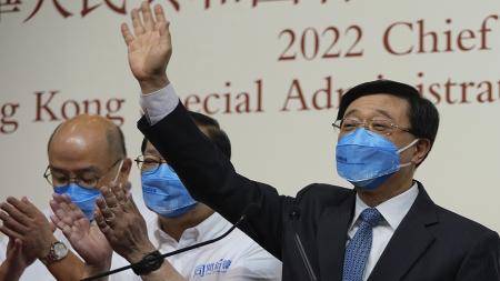 هونغ كونغ: تعيين وزير الأمن السابق لرئاسة السلطة التنفيذية