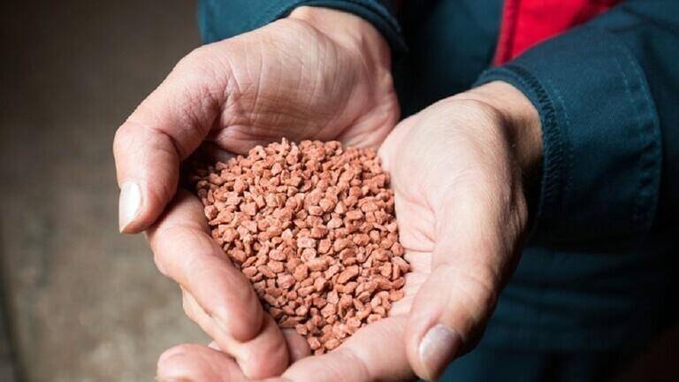 وزير الزراعة البرازيلي يشيد بالأسمدة الأردنية