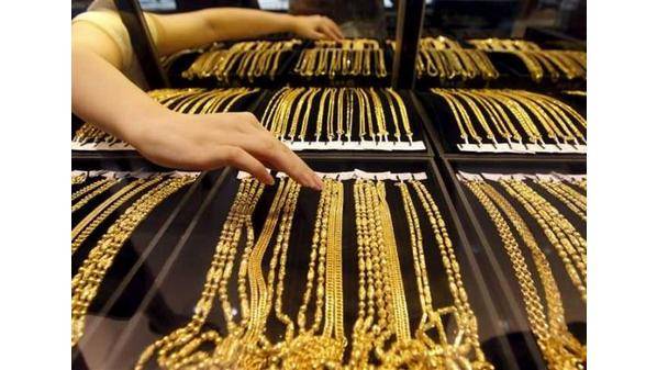 أسعار الذهب تنخفض في الأردن