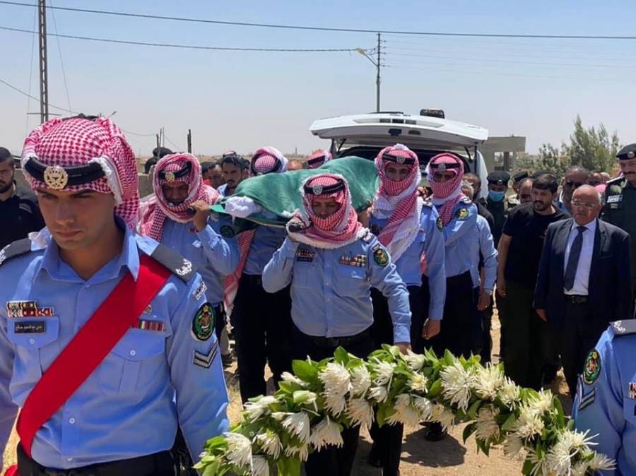 الأمن العام وقبيلة بني صخر يشيعان جثمان العميد عفاش عواد الحيدر الزبن ...ابو شتال ينقل تعازي مدير الأمن العام