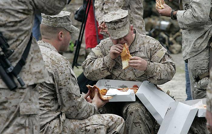 صحيفة: الجيش الأميركي يواجه جائحة البدانة