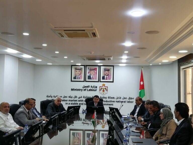 وزير العمل: ضرورة زيادة فرص الاستفادة من برنامج التشغيل الوطني