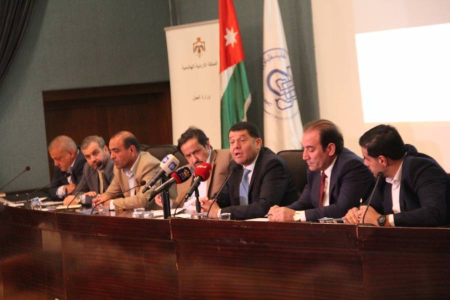 وزير العمل يلتقي قطاع المقاولات لعرض تفاصيل برنامج التشغيل الوطني