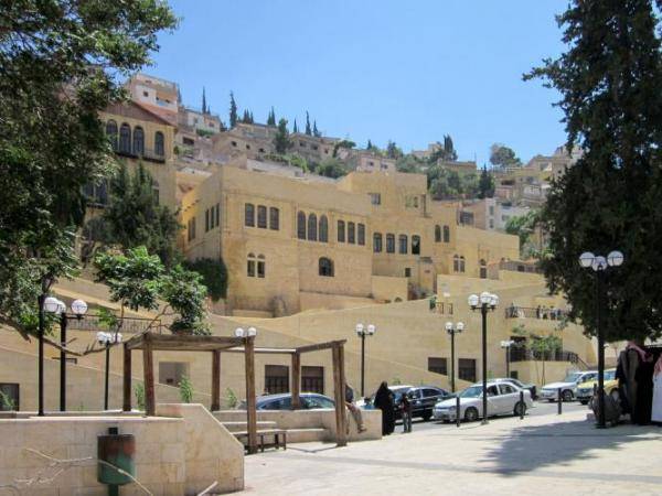 فتح باب التقديم لإنشاء مشاريع استثمارية في ساحة العين بالسلط