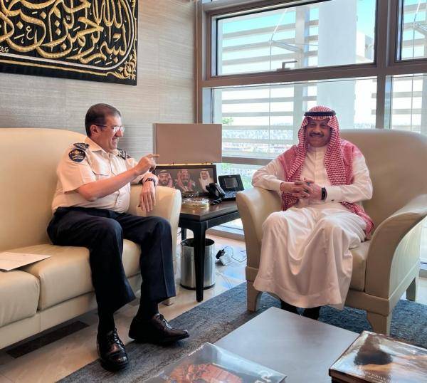 السفير السعودي يلتقي مدير عام الجمارك