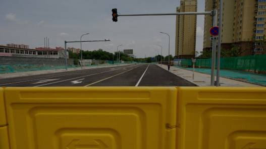 بكين تقيد خدمة سيارات الأجرة بسبب كورونا