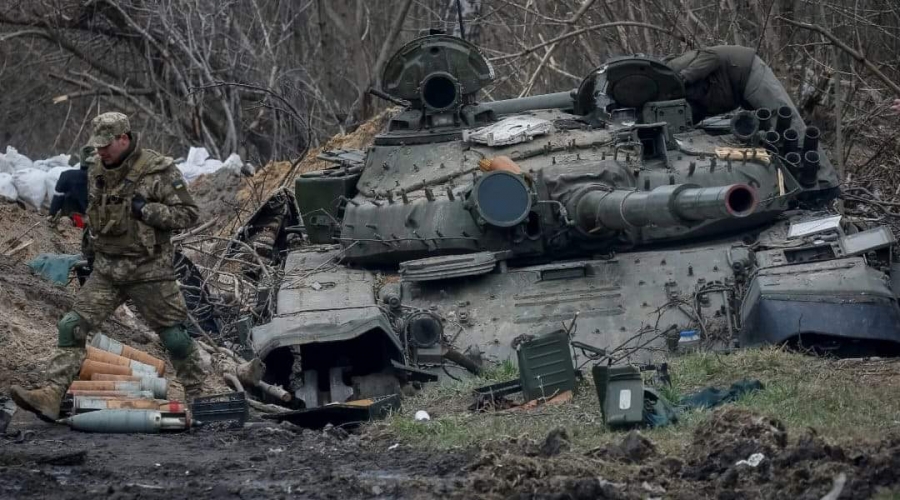 اللواء إكوناشينكوف القوات الروسية دمرت بأسلحة بحرية وجوية مصفاة لتكرير النفط في أوكرانيا