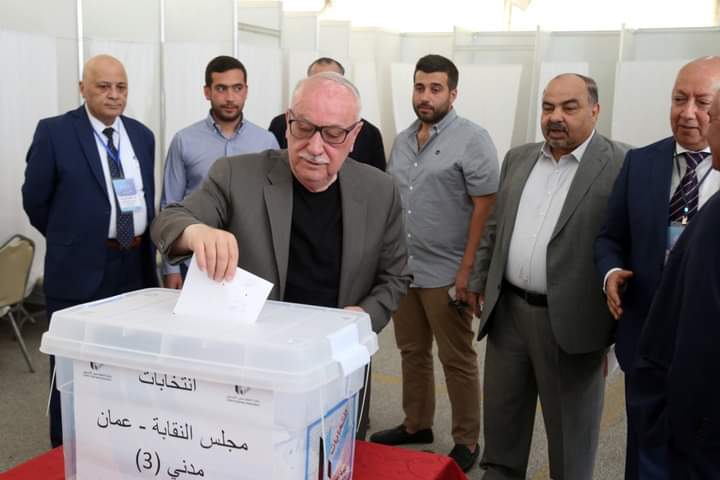 5211 مقترعا حتى الـ2 بعد الظهر في انتخابات مجلس نقابة المهندسين