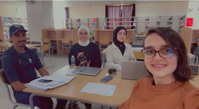 طلبة جامعة عمان الأهلية يفوزون بالمركز الثاني في مسابقة MIC الذي تنظمه جامعة MIT الأميركية .... صور