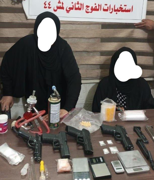 الاستخبارات العراقية تلقي القبض على ثلاث نساء ورجل تتاجر بالمخدرات ...تفاصيل