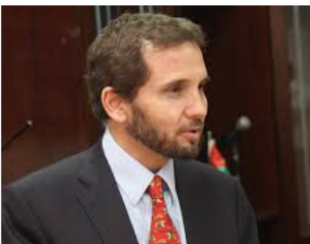 الأمير مرعد يكرم أول صماء حاصلة على درجة الدكتوراه في الأردن