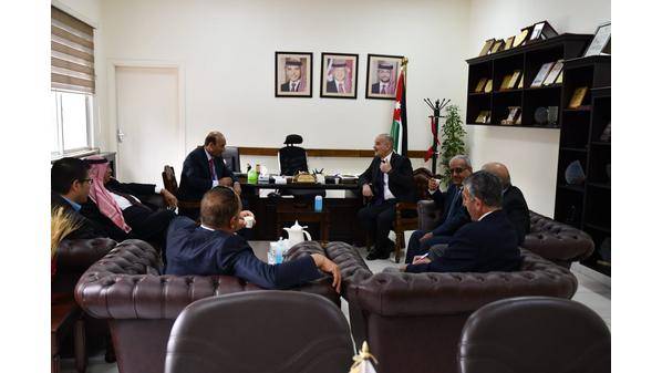 الشلبي يبحث مع أمين عام اتحاد الفلاحين العرب أوجه التعاون المشترك