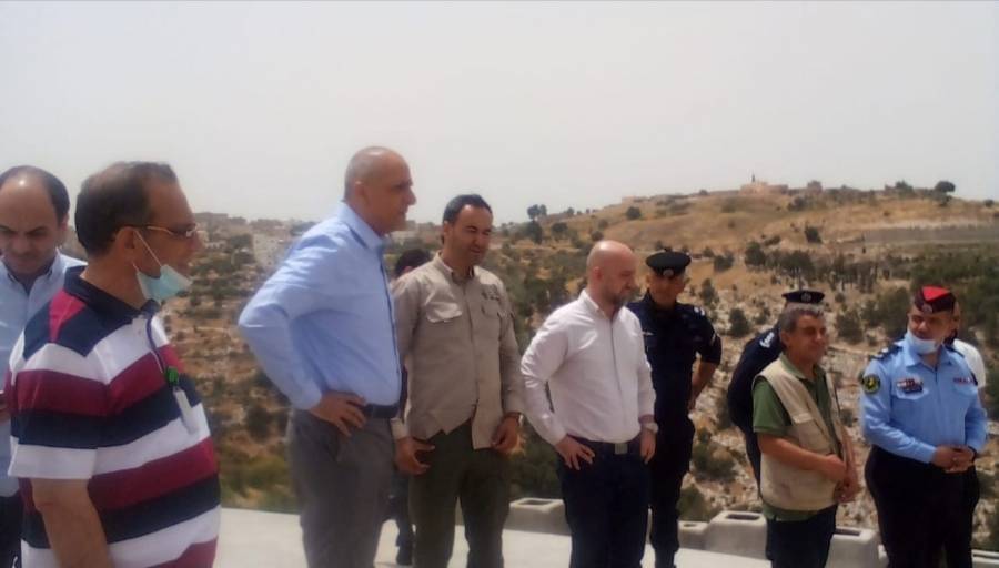 وزير البيئة يتفقد غابات اليرموك الطبيعية للوقوف على الأضرار الناتجة عن الحريق.. صور