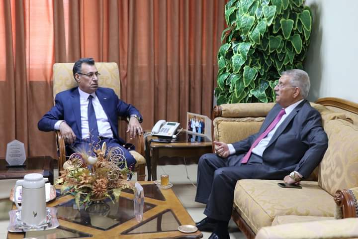 امين عام اتحاد الإحصائيين العرب يزور دائرة الإحصاءات العامة