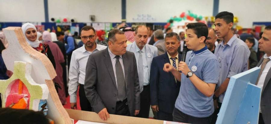 افتتاح المعرض التعليمي جسور التعلم في تربية لواء القويسمة