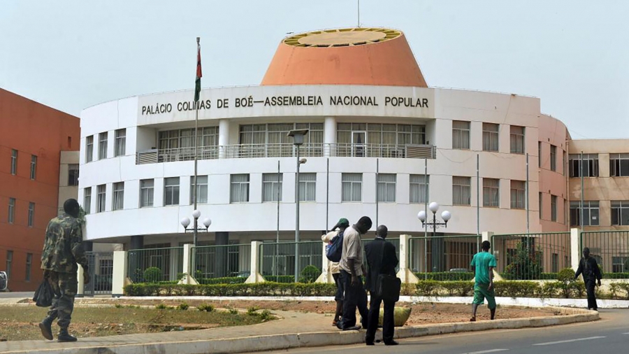رئيس غينيا بيساو يحلّ البرلمان