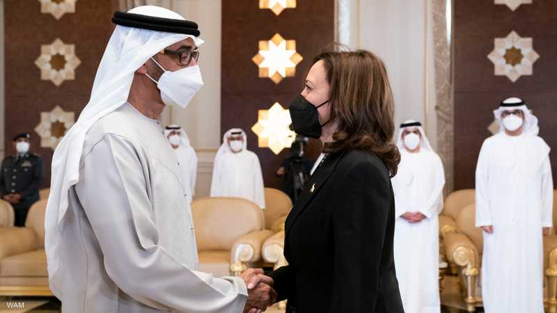 نائبة الرئيس الأميركي تقدم واجب العزاء في وفاة الشيخ خليفة