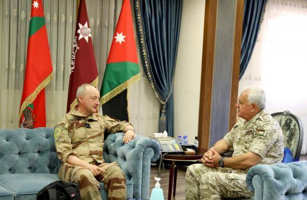 الحنيطي يستقبل مساعد رئيس هيئة أركان القوات الفرنسية