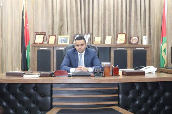 رئيس بلدية الجيزة يوجه رسالة تحفيزية للموظفين