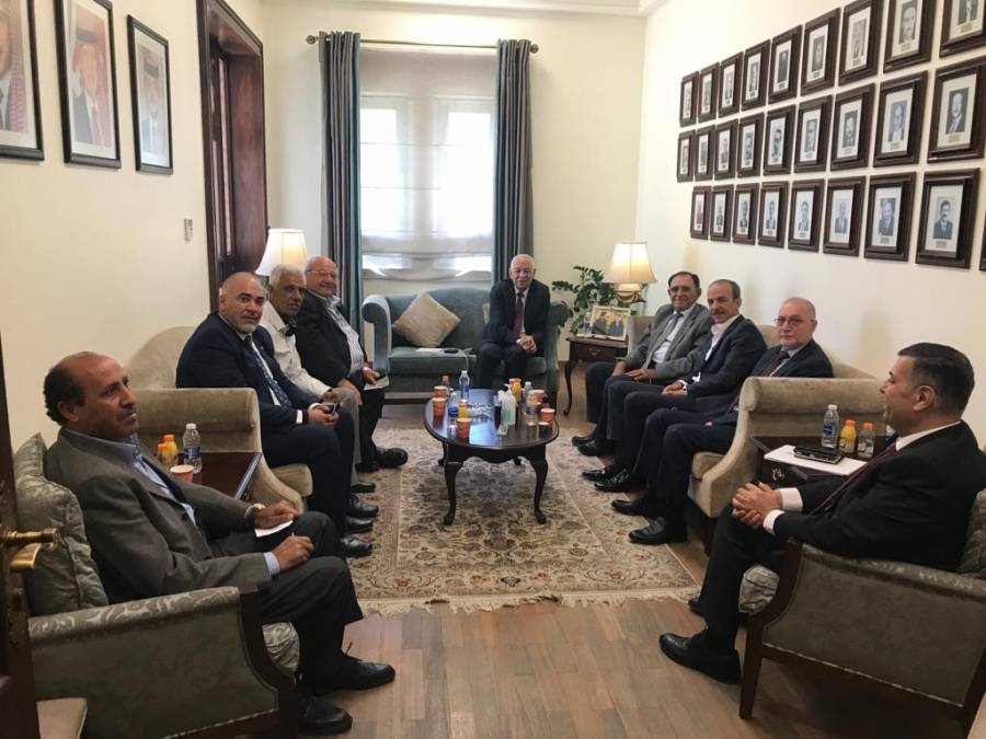 العيسوي يلتقي رئيس وأعضاء الهيئة الادارية ولجنة المستشارين بالجمعية الأردنية لرياضة الصيد في الديوان الملكي...صور