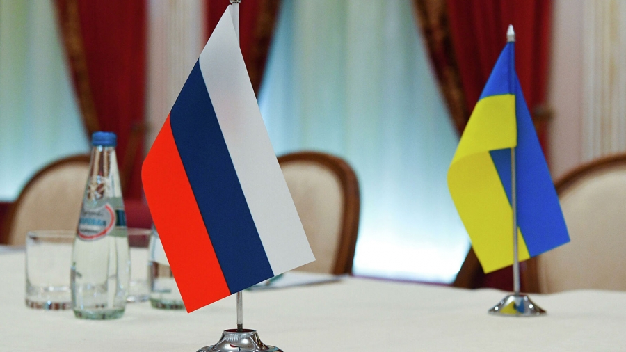 روسيا وأوكرانيا تعلقان مفاوضات السلام لإنهاء الحرب