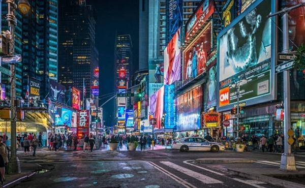 مدن العالم التي لا تنام أبداً.. هل ترغب بزيارتها؟