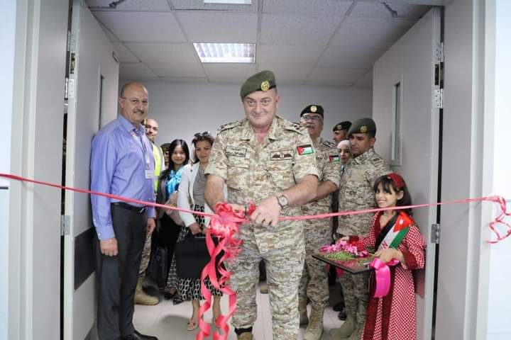 مدير عام الخدمات الطبية الملكية يفتتح قسم العناية الحثيثة icu في مستشفى الامير علي بن الحسين العسكري _صور