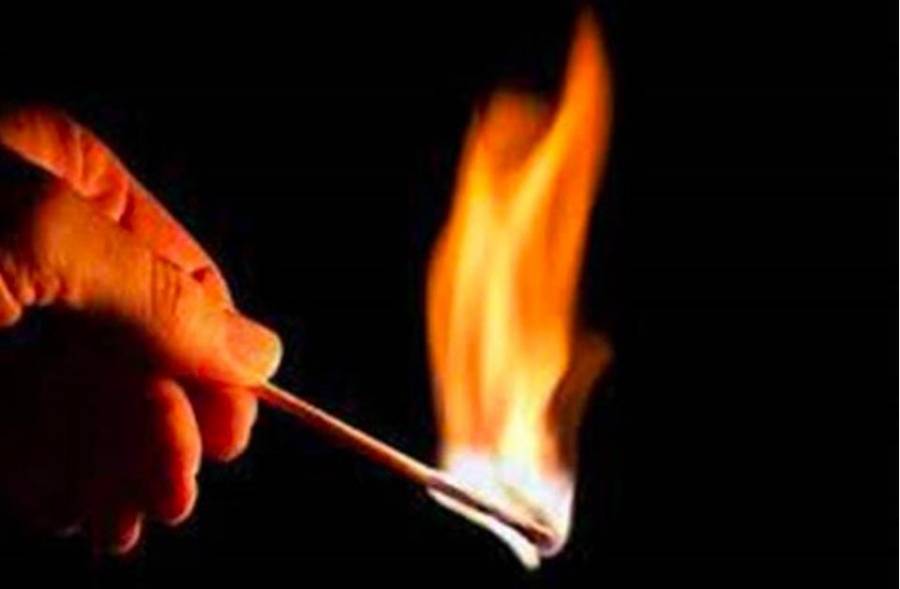 بسبب الإرث عم يشعل النار في جسد ابن أخيه حتى الموت